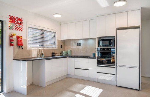 Queenstown City Centre Hotel | Luxe Suites and Apartments