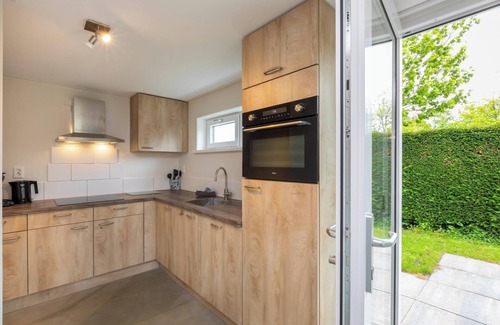 Burgh-Haamstede Cottage | Luxe vakantiehuis De Zonnestraal, Kloosterweg 85 | Burgh Haamstede