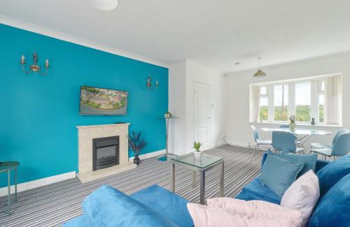 Stoke-on-Trent House | Luxehome-3BR-7guest-Freeparking-garden