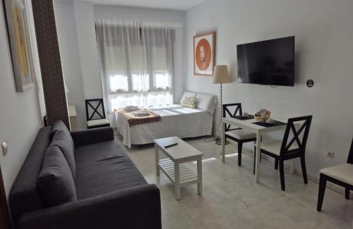 Bormujos Apartment | LuxSevilla Moderno 1 Room Piscina Parking