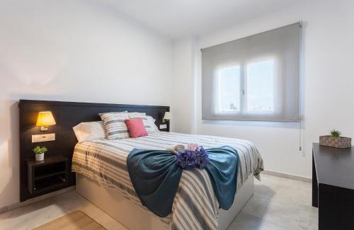 Bormujos Apartment | LuxSevilla Moderno Piscina Free Parking