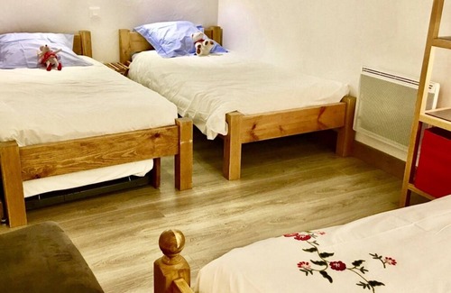 Doucy-Combelouviere Apartment | Luxueux Appart de 80 m2, Grand Confort, Skis aux Pieds Pour 8 Personnes à Doucy