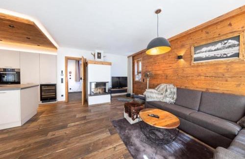 Schonbach Ski Chalet | Luxury Chalet with Views and Sauna