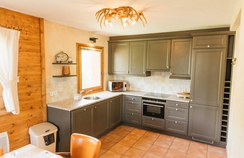 Saint-Francois-Longchamp House | Luxury chalets (10p) 5 bed- and 3 bathrooms. In center Saint François Longchamp with ski-in & out.