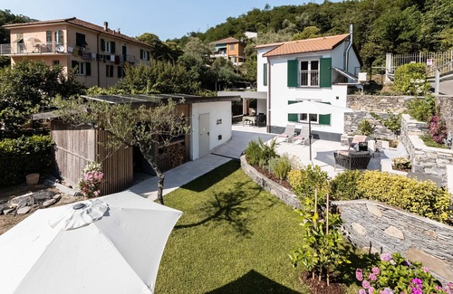 Cavi House | Luxuriöses Ferienhaus in Alleinlage mit Garten für Ihren Perfekten Strandurlaub