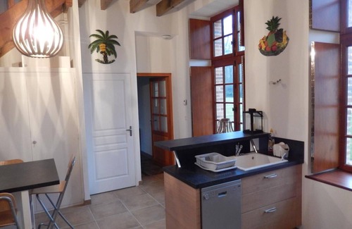 Tuffe Val de la Cheronne Cottage | Luxurious 4BR Manor with Private Pool and Modern Amenities, Close to Le Mans Circuit
