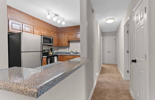Crabtree Apartment | Luxurious 3 Bed Suite - in Raleigh!~