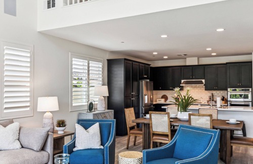 Temecula House | Luxurious 4-bedroom house in beautiful Murrieta with AC, WiFi, Workspace