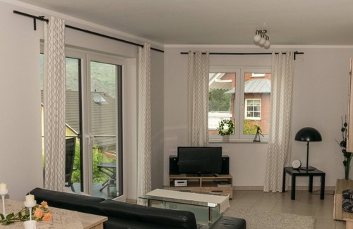 Dieblich Apartment | Luxurious 4 * new apartment, 75sqm + 55sqm Mosel Castle View, Koblenz / Dieblich