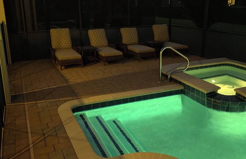 Davenport House | Luxurious 5 bedroom 5 full bathroom Villa, Best Location, Immaculately Clean !