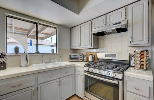 Paradise Villa | Luxurious 5BR/4BA Dream Home I 31 nights min stay I