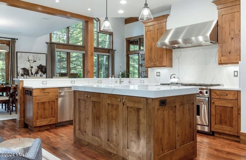 Edwards House | Luxurious 6BR 7BA Beaver Creek Home - Sleeps 14. Steps to Arrowhead Lift.