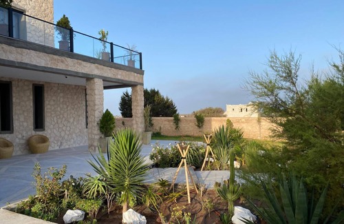 Ounagha Villa | Luxurious air-conditioned villa with private pool
