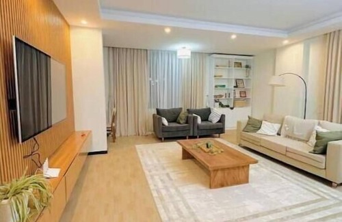 Kirkos Apartment | Luxurious Apartment: Spacious & Elegant retreat!