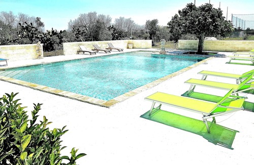 Cavallino House | Luxurious Apartment 'Villa Mariangela' with Shared Pool, Wi-Fi and Air Conditioning