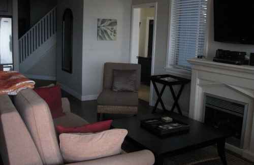 Westbank Condo | Luxurious Condo on the Beach, West Kelowna
