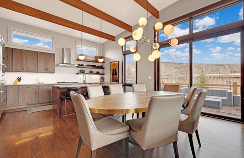Silverthorne House | Luxurious Contemporary Home