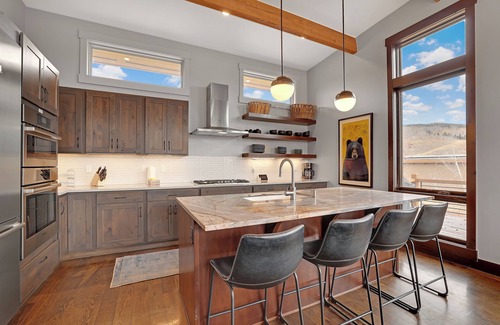 Silverthorne House | Luxurious Contemporary Home