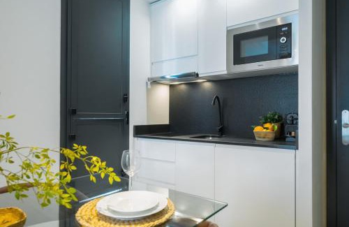 San Bartolome Apartment | Luxurious Duplex 1Bd 1Bth over Casa Pilatos