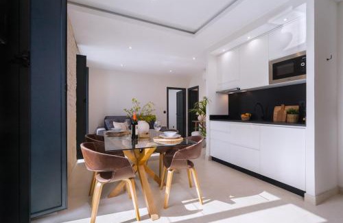 San Bartolome Apartment | Luxurious Duplex 2Bd 2Bth over Casa Pilatos