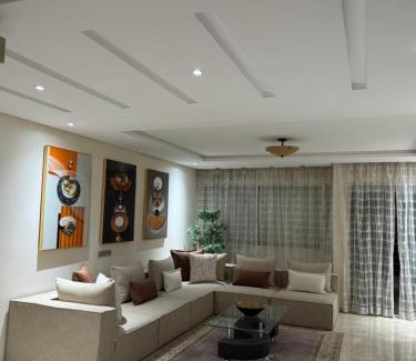 Hay Riad Apartment | Luxurious entire apartment, 169 m2, secure, swimming pool