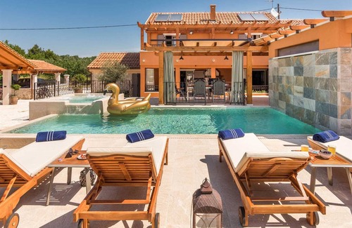 Bicine Villa | Luxurious five star heated pool villa for 10-12 people