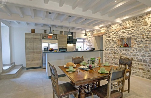 Notre-Dame-de-Boisset Cottage | Luxurious 2BR Cottage with Terrace, Spa & Scenic Views in Notre-Dame-de-Boisset