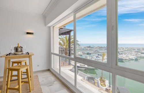 Puerto Banus Apartment | luxurious frontline penthouse in puerto banus