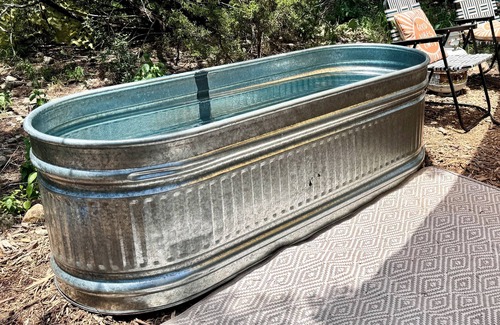 Canyon Lake RV Rental | Luxurious glamping with a/c + hot tub and pool in Canyon Lake