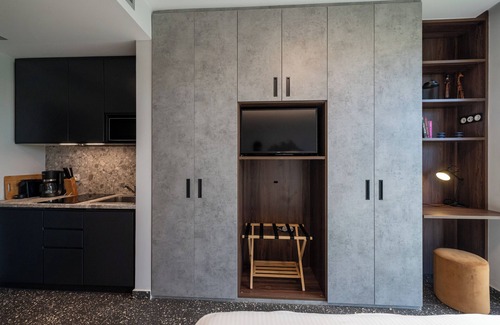 Akovitika Apartment | Luxurious guesthouse in villa Satori