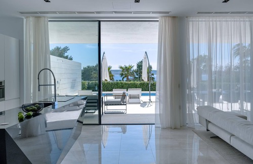 Starigrad House | Luxurious home in Starigrad with sauna