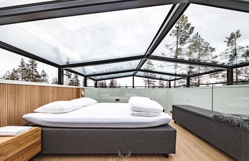 Kittila Villa | Luxurious igloo accommodation with jacuzzi