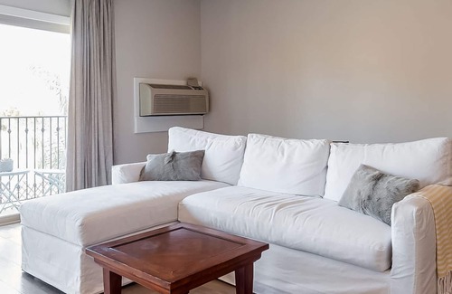 Carlsbad Condo | Luxurious La Costa Remodel by SPA w/Steam Shower and Washer/Dryer!