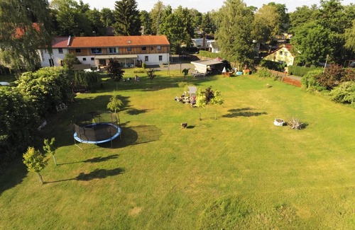 Schumachersiedlung House | Luxurious loft with whirlpool and Havel access,