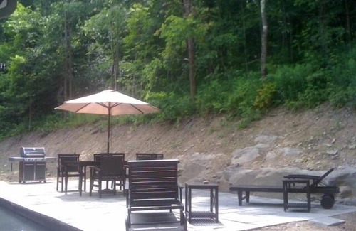 Hartwick House | Luxurious Log Home - 42 North Is Your Cooperstown Home Away