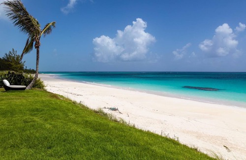 North Palmetto Point Villa | Luxurious & Modern 4BR 4.5BA Beachfront Paradise