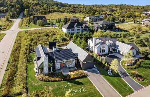 The Blue Mountains House | Luxurious new 4 bed 5 bath home