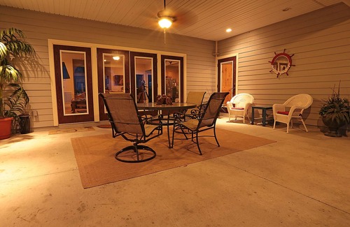 Starke House | Luxurious Oasis on Kingsley Lake w/Private Dock. Panoramic Views. Free Cable/WiF