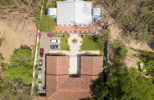 Copan Ruinas House | Luxurious Spanish Colonial Hacienda