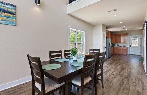 Hot Springs Village Ski Chalet | ★Luxurious & Tranquil Retreat ★ Spectacular Views★