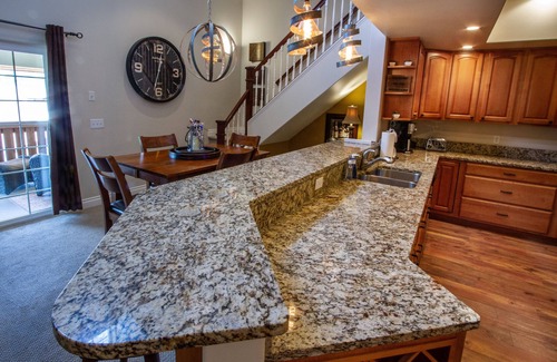 Leavenworth Condo | Luxurious Two-Story Penthouse Condo W/Private Patio & Breathtaking Mtn Views