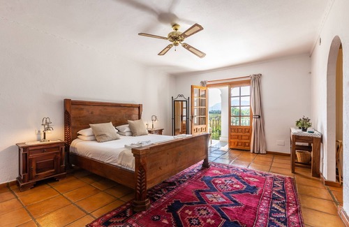 Ronda House | Luxurious Villa "Finca La Cabra Ronda" with private Garden and Pool, Fireplace and Wi-Fi
