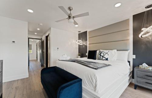 Leamington House | Luxury 171-3 Condos with Magnificent Lakeview
