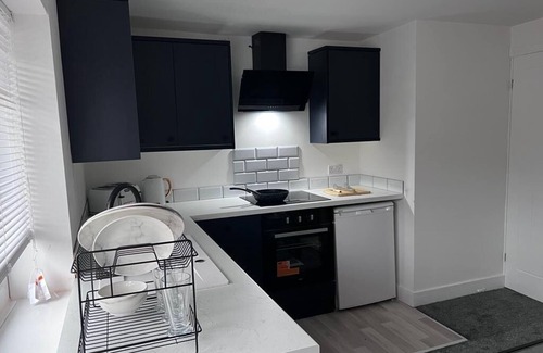 Ainley Top Apartment | Luxury 2-Bed Apartment Lindley Huddersfield