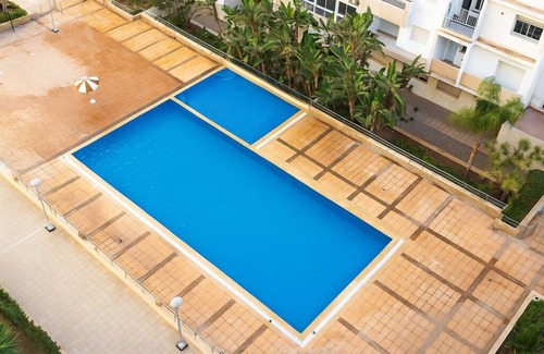 Cite Al Mohammadi Apartment | Luxury 2-Bed Apartment – Pool, AC & Secure Residence