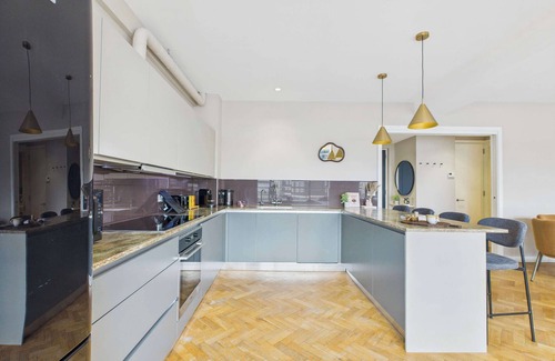 Hoxton Apartment | Luxury 2-Bedroom Duplex in London's Tech Hub