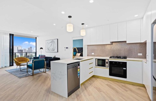Southport Apartment | Luxury 2-Bedroom Apartment - Tryp Hotel