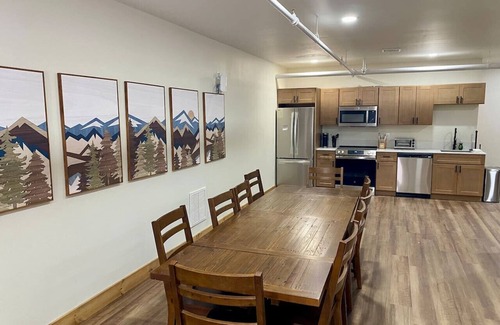 Wilmington Apartment | Luxury 2 Bedroom Lodge Unit 302