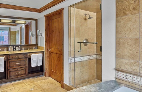 Aspen Resort | Luxury 2-Bedroom Residence at St. Regis Aspen: Available April 19th - 26th