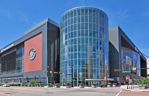 Elizabeth Apartment | Luxury 2 Bedroom Suite-near NYC, EWR, Prudential, NJPAC, American Dream, MetLife